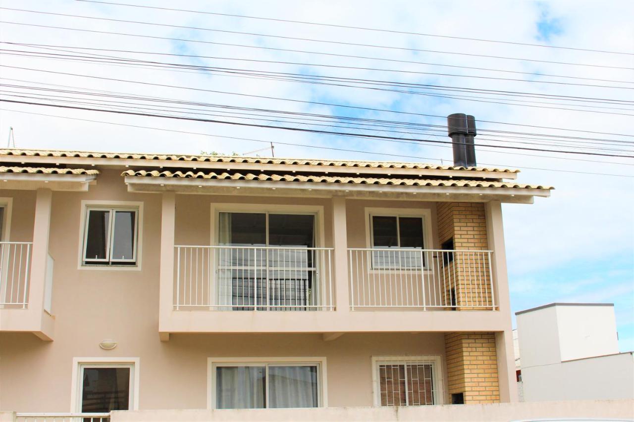 Apartamento Sunset, à 80 metros da praia Palhoça Exterior foto