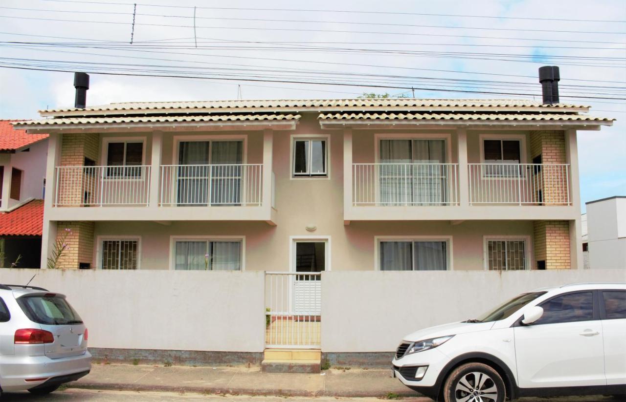 Apartamento Sunset, à 80 metros da praia Palhoça Exterior foto